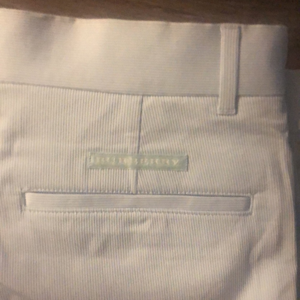 Short Burberry - Picture 3 of 4